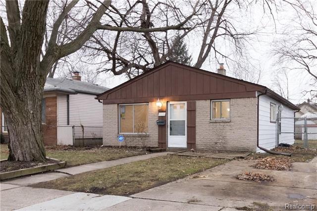 front view picture of 23329 Easterling Ave, Hazel Park, MI. 48030