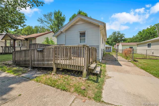 front view picture of 2147 Romeo St, Ferndale, MI. 48220
