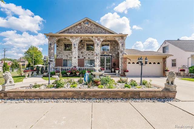front view picture of 7740 Ternes, Dearborn, MI. 48126