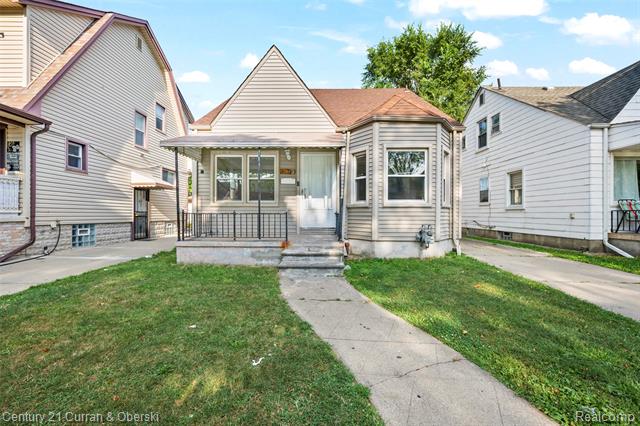front view picture of 7910 Orchard, Dearborn, MI. 48126