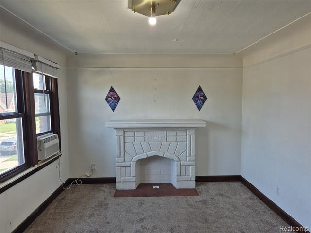 front view picture of 7917 Theisen, Dearborn, MI. 48126
