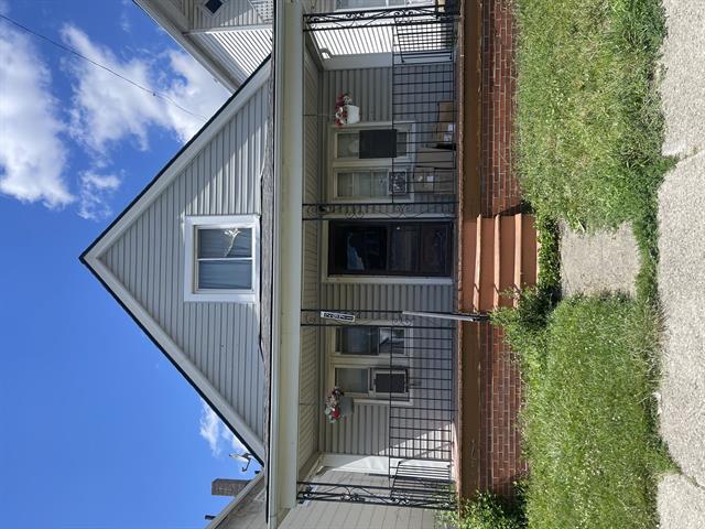 front view picture of 2971 Roosevelt, Hamtramck, MI. 48212