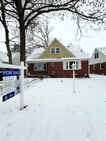 front view picture of 23551 Geneva Ave, Oak Park, MI. 48237