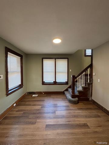 front view picture of 291 Highland, Highland Park, MI. 48203