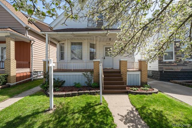 front view picture of 2336 Edwin, Hamtramck, MI. 48212