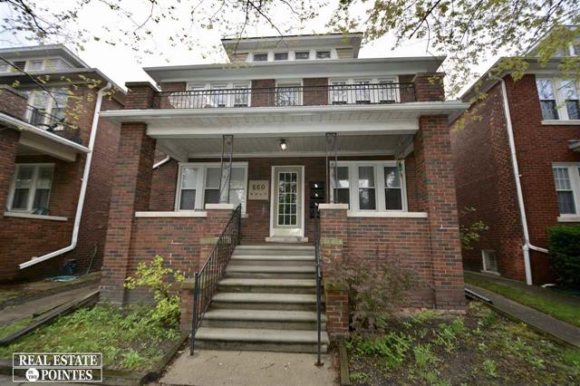 front view picture of 860 Beaconsfield, Grosse Pointe, MI. 48230