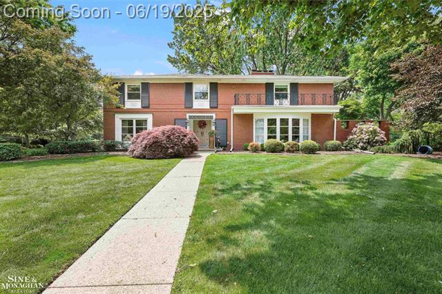 front view picture of 615 Westchester, Grosse Pointe, MI. 48230