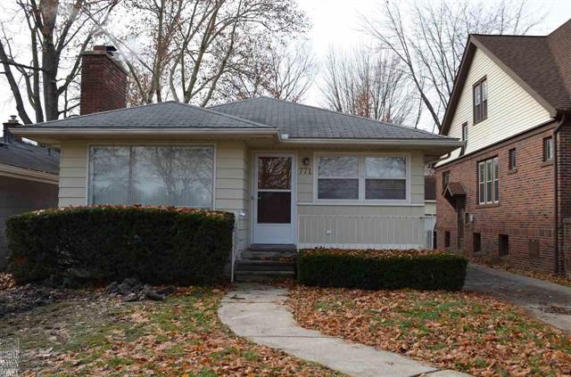 front view picture of 771 St Clair, Grosse Pointe, MI. 48230