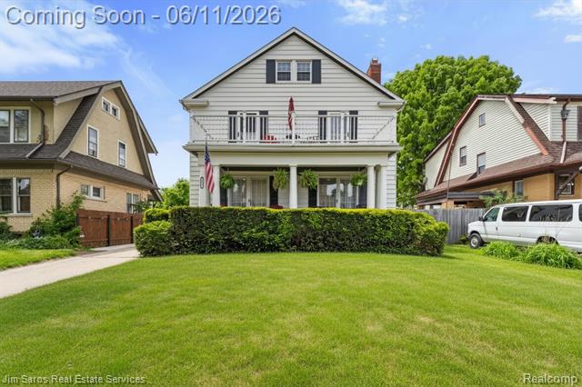 front view picture of 1215 Nottingham, Grosse Pointe, MI. 48230