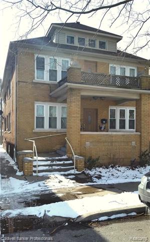 front view picture of 829 Beaconsfield, Grosse Pointe, MI. 48230