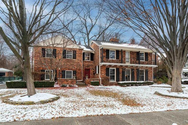 front view picture of 1003 Bedford, Grosse Pointe, MI. 48230