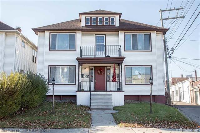 front view picture of 1463 Beaconsfield, Grosse Pointe, MI. 48230