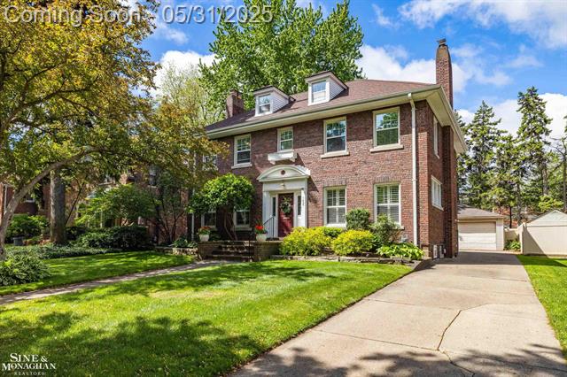 front view picture of 1435 Kensington, Grosse Pointe, MI. 48230