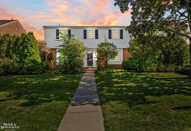 front view picture of 1200 Audubon, Grosse Pointe, MI. 48230