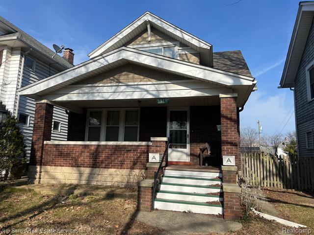front view picture of 1318 Maryland, Grosse Pointe, MI. 48230