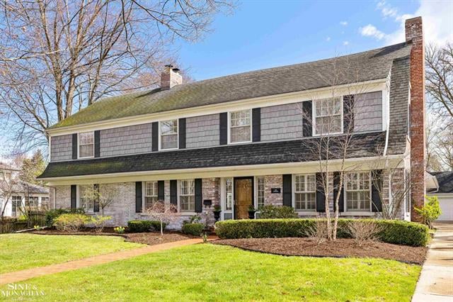 front view picture of 424 Washington, Grosse Pointe, MI. 48230