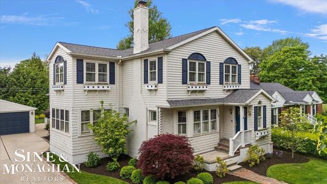 front view picture of 549 Rivard, Grosse Pointe, MI. 48230