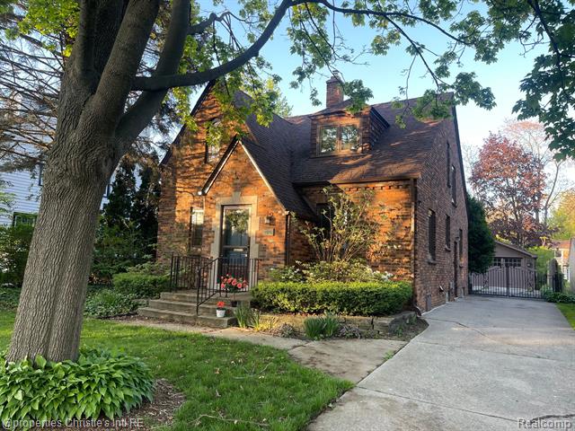 front view picture of 532 St Clair, Grosse Pointe, MI. 48230