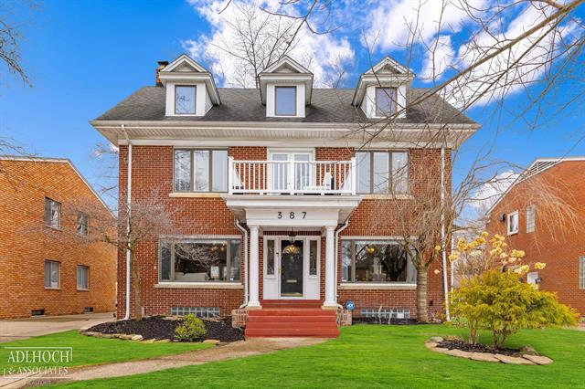 front view picture of 387 Neff, Grosse Pointe, MI. 48230
