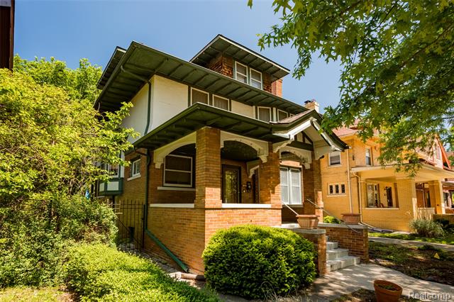 front view picture of 51 Massachusetts, Highland Park, MI. 48203