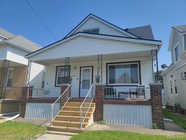 front view picture of 2394 Pulaski, Hamtramck, MI. 48212