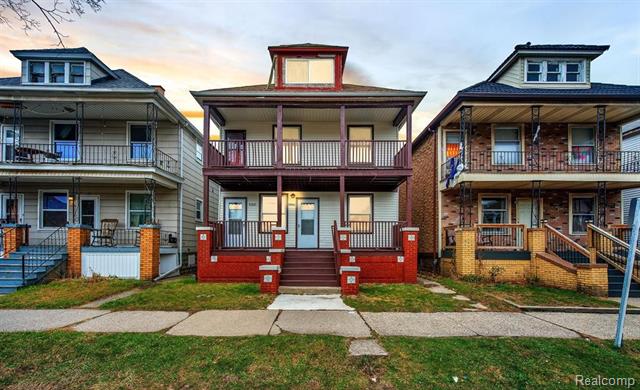 front view picture of 9506 Charest, Hamtramck, MI. 48212