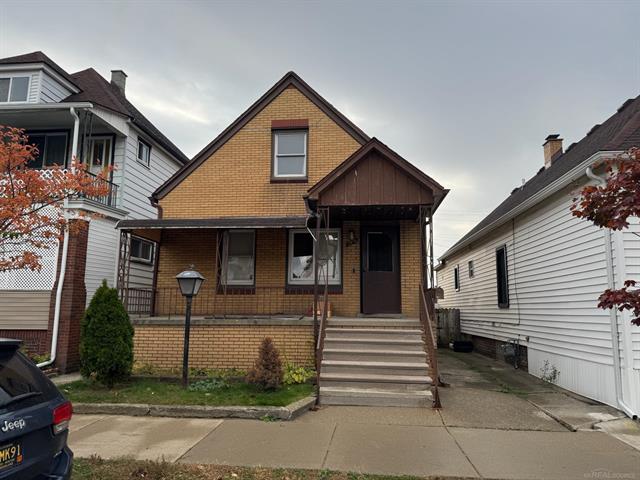 front view picture of 2978 Evaline, Hamtramck, MI. 48212