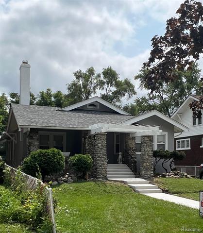 front view picture of 239 Eason, Highland Park, MI. 48203