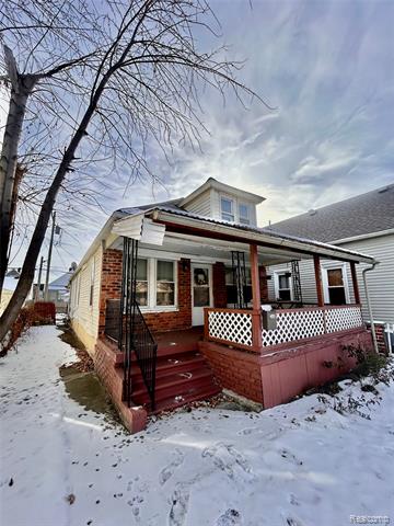front view picture of 2388 Zinow, Hamtramck, MI. 48212