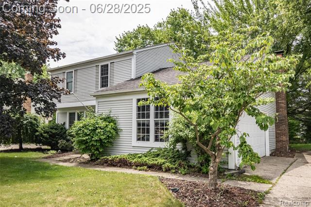 front view picture of 24475 Jamestowne Rd, Novi, MI. 48375