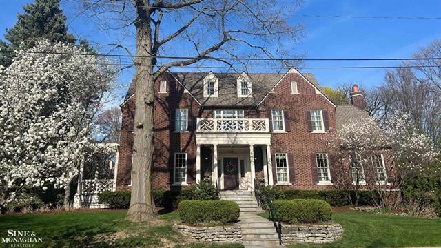 front view picture of 344 Washington, Grosse Pointe, MI. 48230