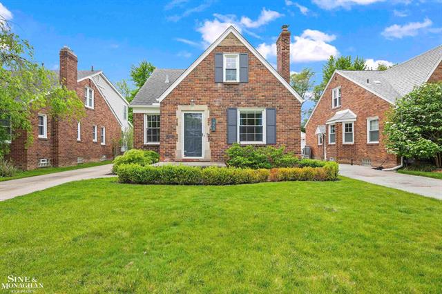 front view picture of 1873 Manchester Blvd, Grosse Pointe, MI. 48236
