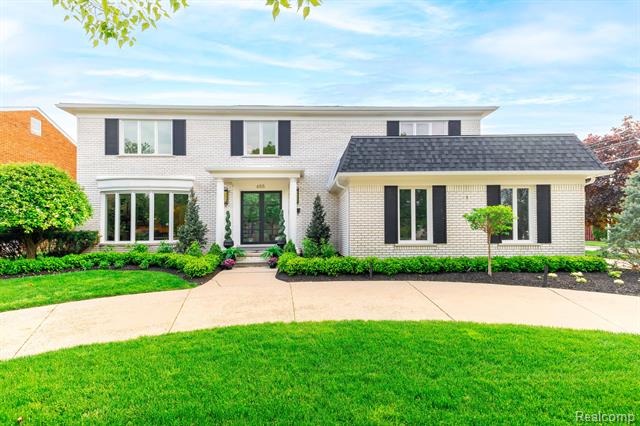 front view picture of 655 Canterbury Rd, Grosse Pointe, MI. 48236