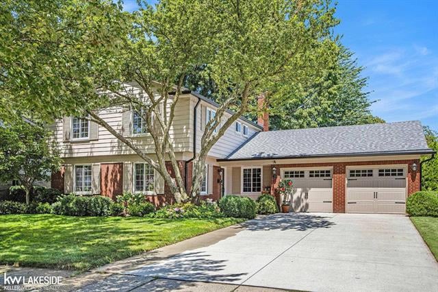 front view picture of 580 N Brys Dr, Grosse Pointe, MI. 48236