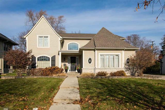 front view picture of 44 Hawthorne Road, Grosse Pointe, MI. 48236
