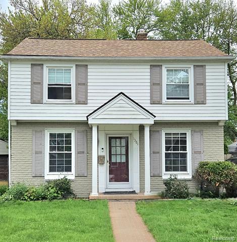 front view picture of 1381 Brys Dr, Grosse Pointe, MI. 48236