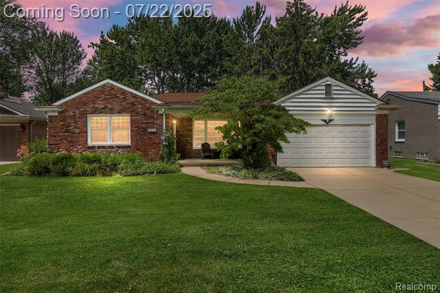 front view picture of 21235 River Rd, Grosse Pointe, MI. 48236
