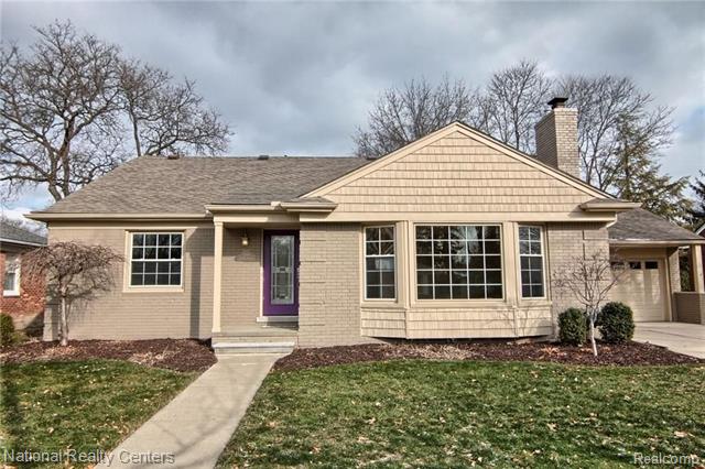 front view picture of 1098 N Brys Dr, Grosse Pointe, MI. 48236