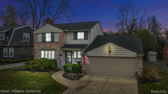 front view picture of 839 Cook Rd, Grosse Pointe, MI. 48236