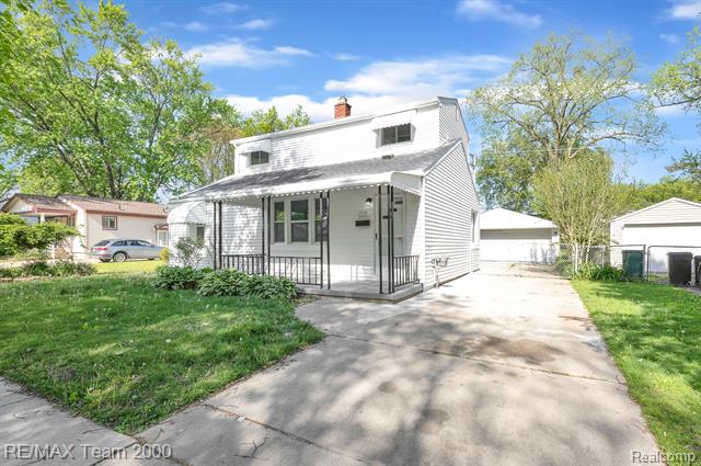 front view picture of 2358 Bonner St, Ferndale, MI. 48220