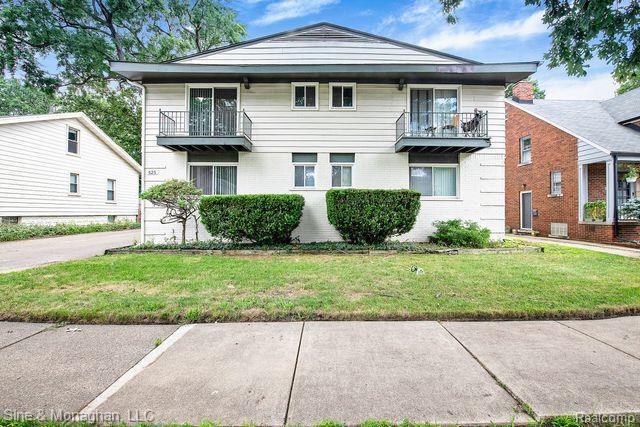 front view picture of 525 E Woodland St, Ferndale, MI. 48220