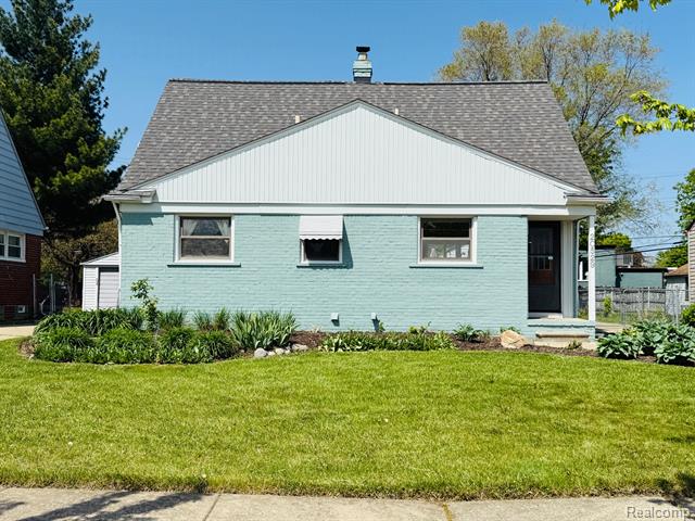 front view picture of 20529 Van Antwerp, Harper Woods, MI. 48225
