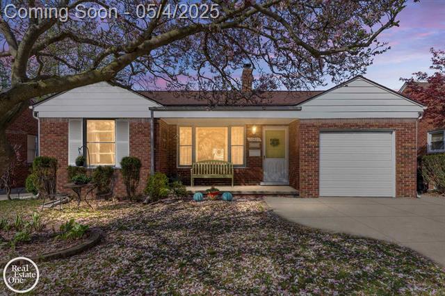front view picture of 20425 Damman, Harper Woods, MI. 48225