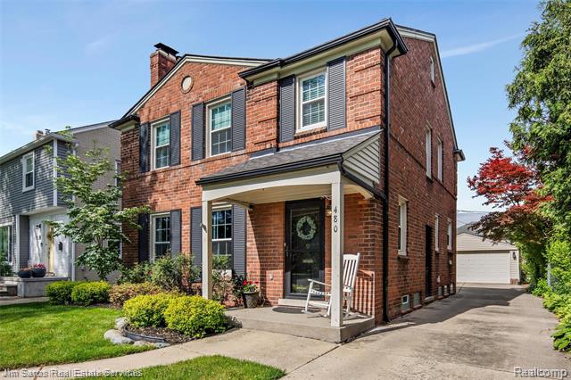 front view picture of 480 Fisher Rd, Grosse Pointe, MI. 48230