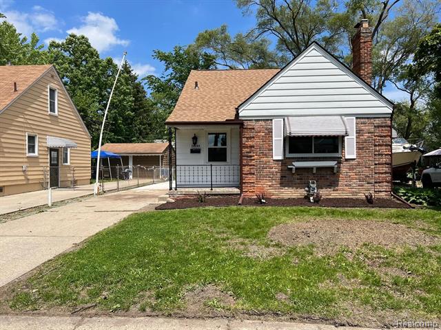 front view picture of 20269 Kenosha, Harper Woods, MI. 48225