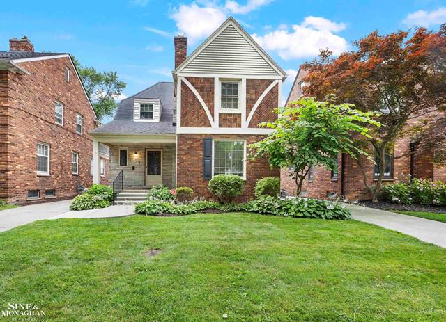 front view picture of 309 Merriweather Rd, Grosse Pointe, MI. 48236