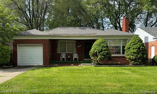 front view picture of 20910 Van Antwerp, Harper Woods, MI. 48225