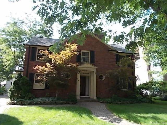 front view picture of 181 Beaupre Rd, Grosse Pointe, MI. 48236