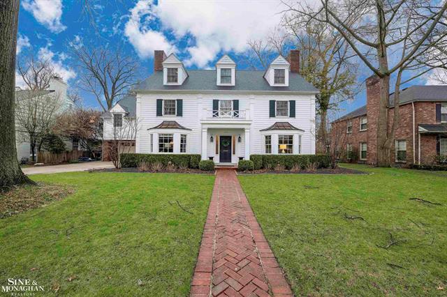 front view picture of 276 Cloverly Rd, Grosse Pointe, MI. 48236