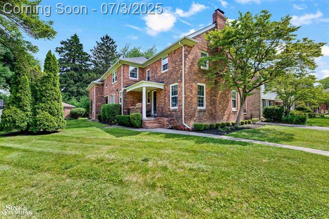 front view picture of 276 Lewiston Rd, Grosse Pointe, MI. 48236
